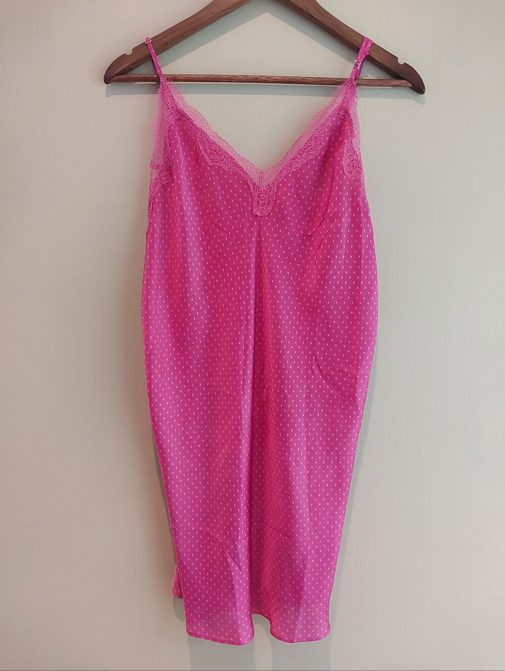 Victoria's Secret Pink/White Polka Dot Lace Trim Full Slip Adjustable Straps M